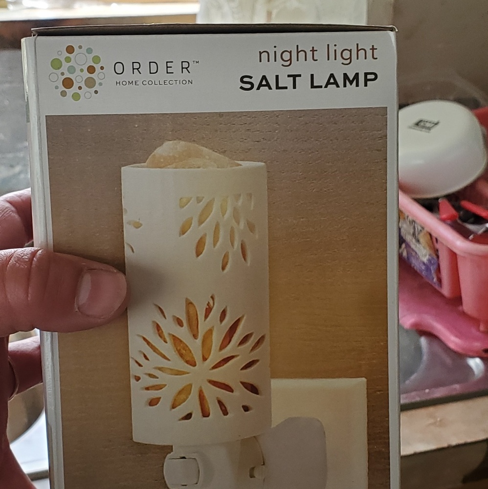 Salt lamp